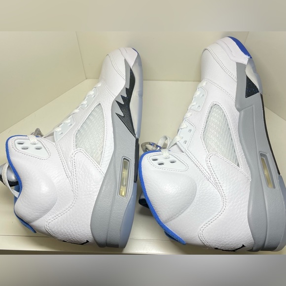 Air Jordan V Retro ‘Stealth’ - Picture 7 of 8